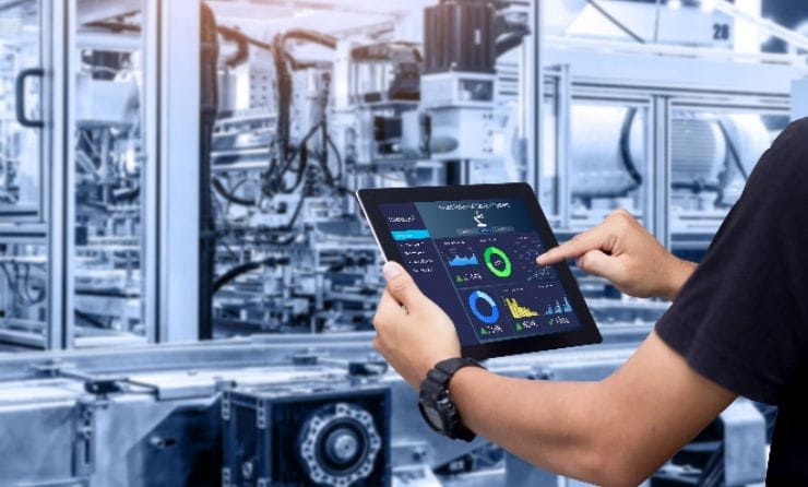 Contributing to the digital shift in the manufacturing industry
