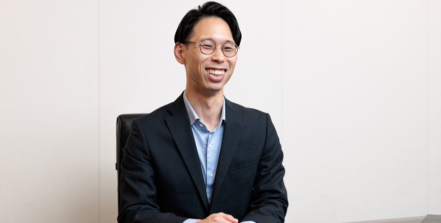 複数事業を展開する製造メーカーの多様な生産形態に対応するために、BOMをデジタルスレッドのハブとした変革を主導
