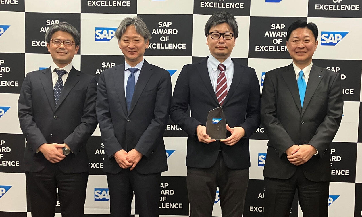 SAP-Award2024_授与.jpg